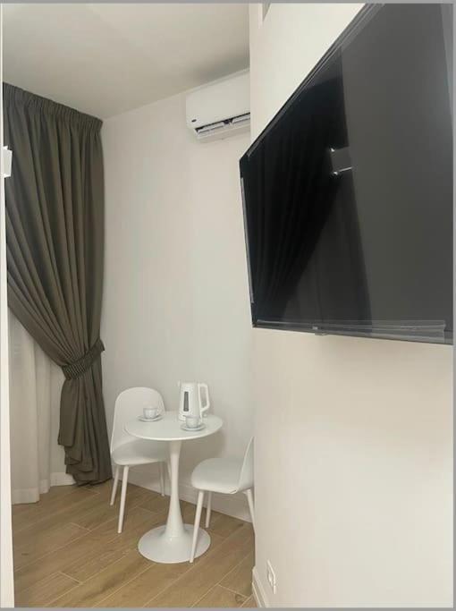 Cola Di Rienzo 243 Relais-A Apartment Рим Екстериор снимка